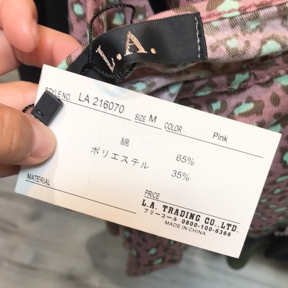 NWT hooded sleeveless printed tank top - Picture 5 of 5